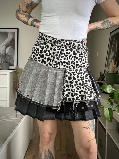 Upcycled skirt DENIM LEO