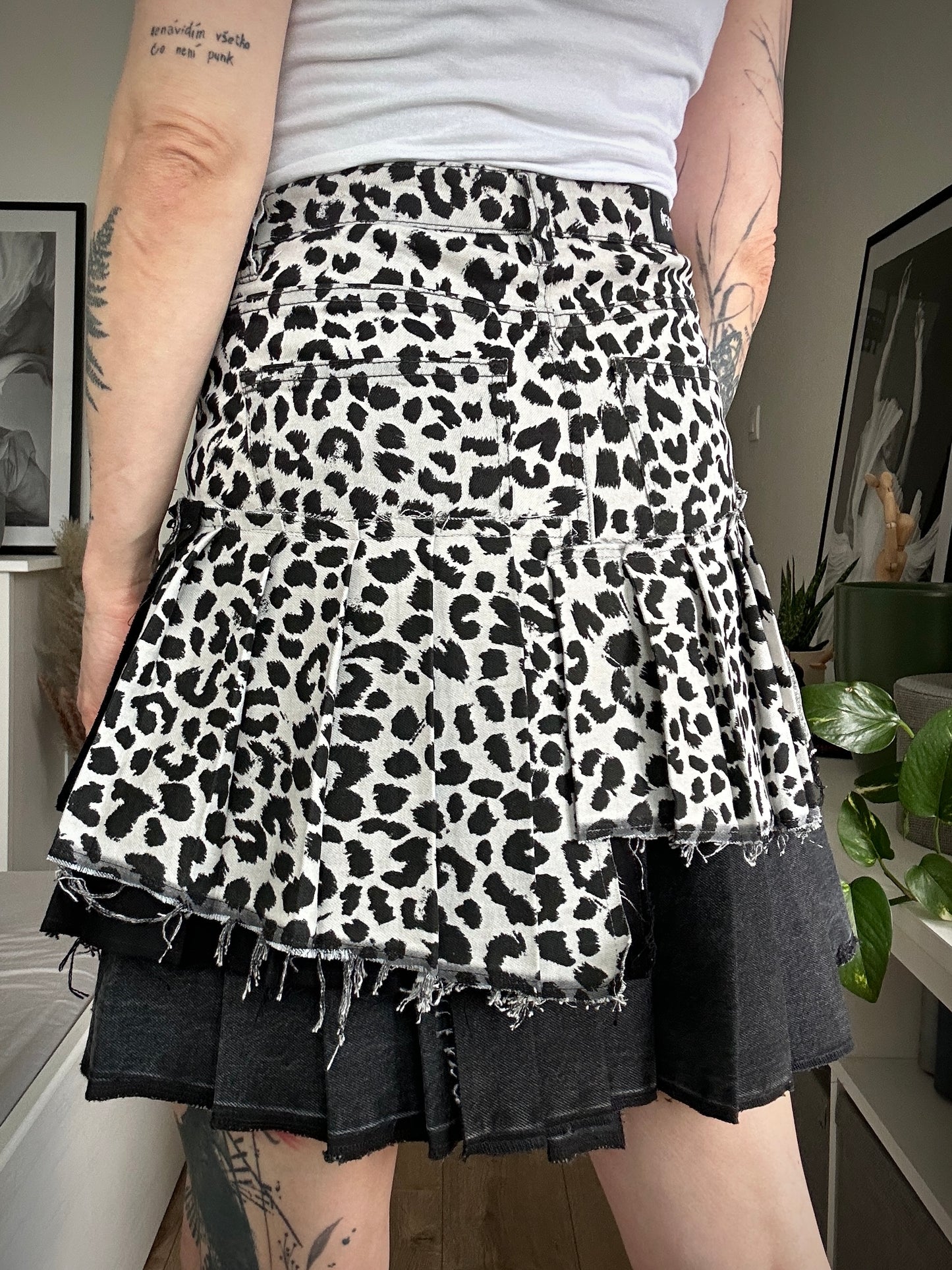 Upcycled skirt DENIM LEO