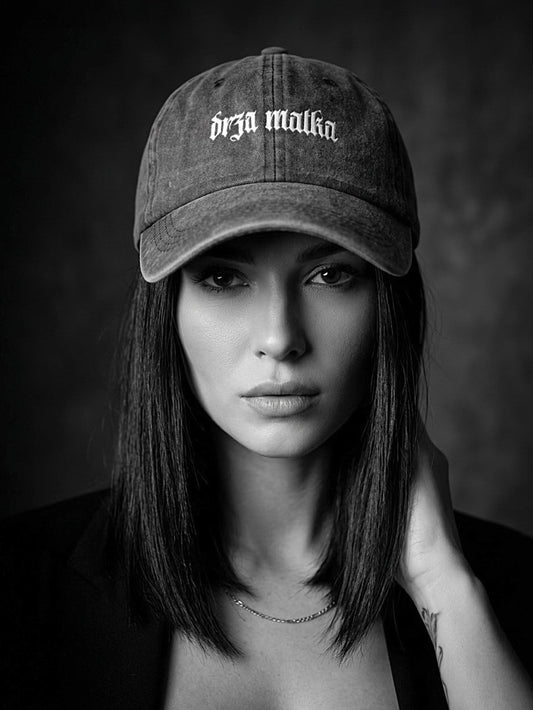 Šiltovka drza_matka