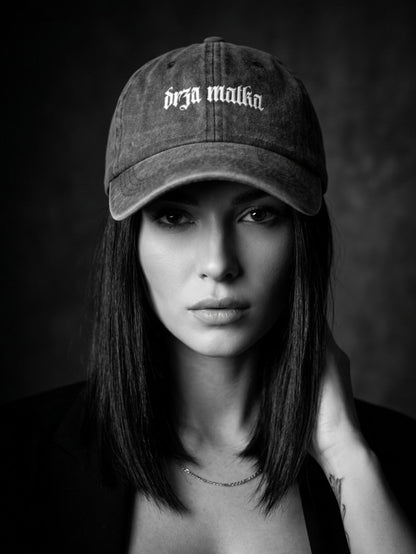 Šiltovka drza_matka