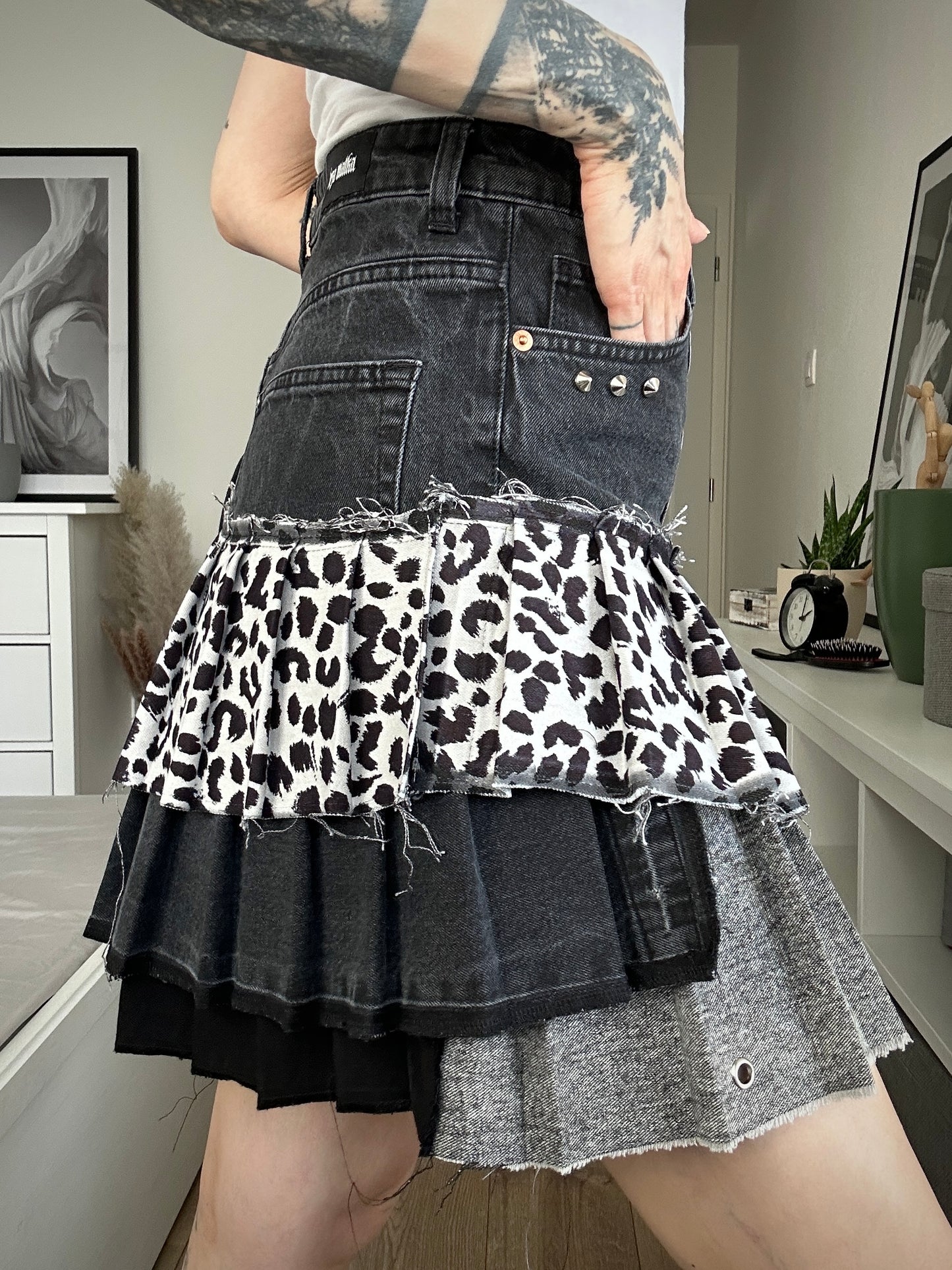 Upcycled skirt DENIM LEO black